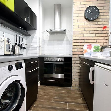 Standard Apartment By Hi5 - Center Of City Center Budapest Esterno foto